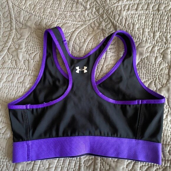 Under Armour Athletic Workout Top Sports Bra‎ Size Women's Small - Picture 2 of 2